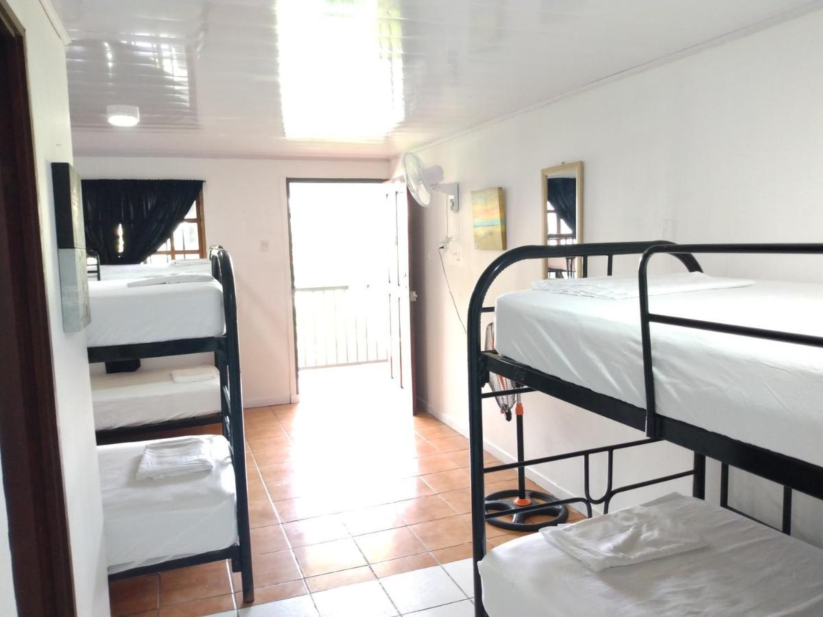 Buena Nota Hostel Jaco Ngoại thất bức ảnh