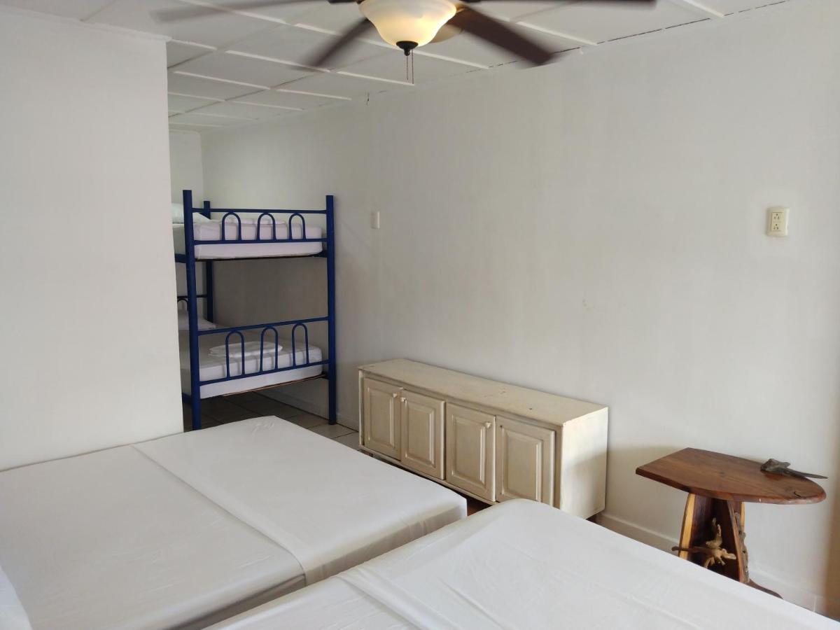 Buena Nota Hostel Jaco Ngoại thất bức ảnh