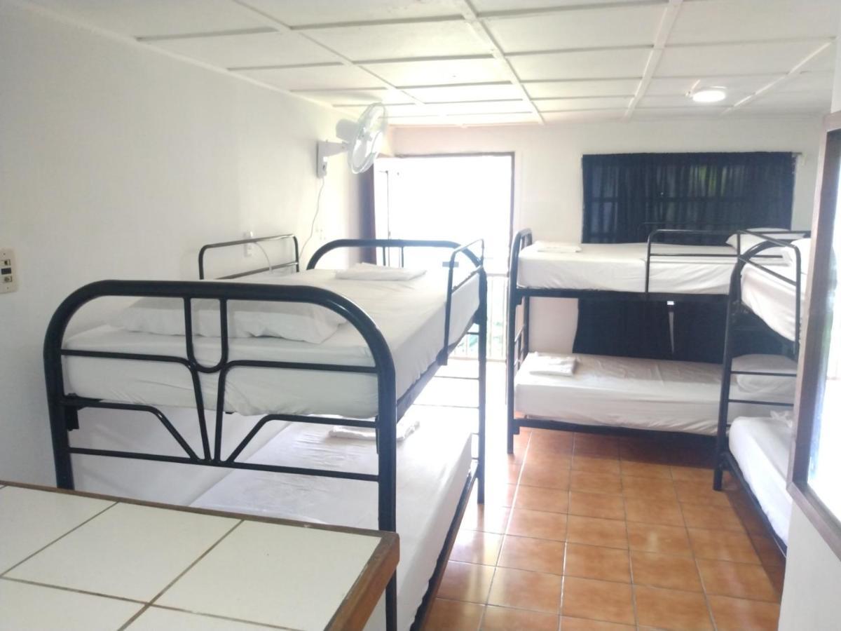 Buena Nota Hostel Jaco Ngoại thất bức ảnh