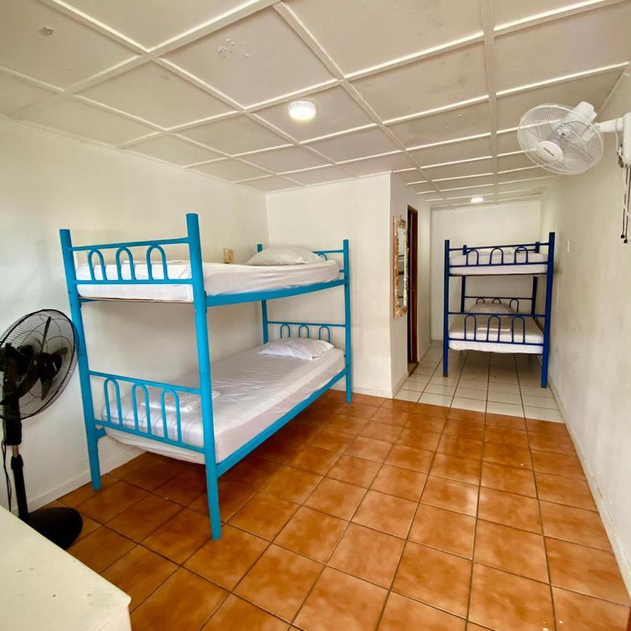 Buena Nota Hostel Jaco Ngoại thất bức ảnh